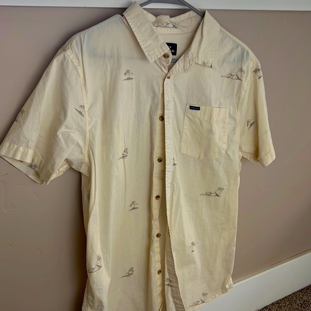 Men’s Oniell short sleeve button down shirt size M